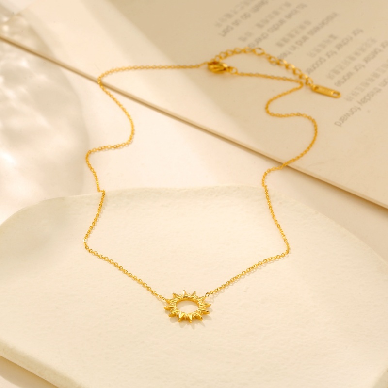 sun pendant necklace