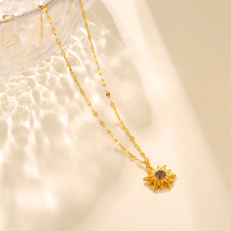 Sun Shape Necklace
