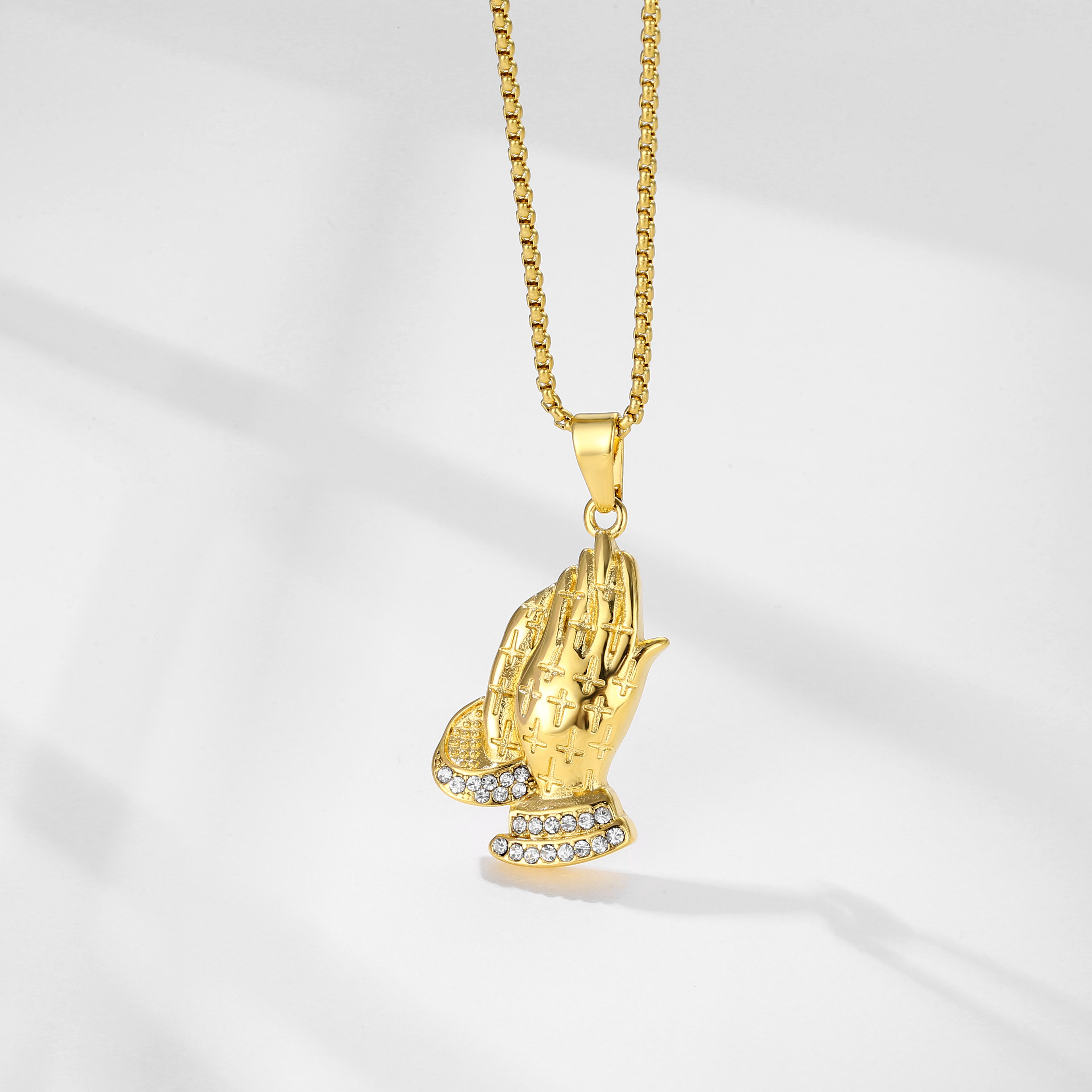 Praying Hands Zircon Pendant