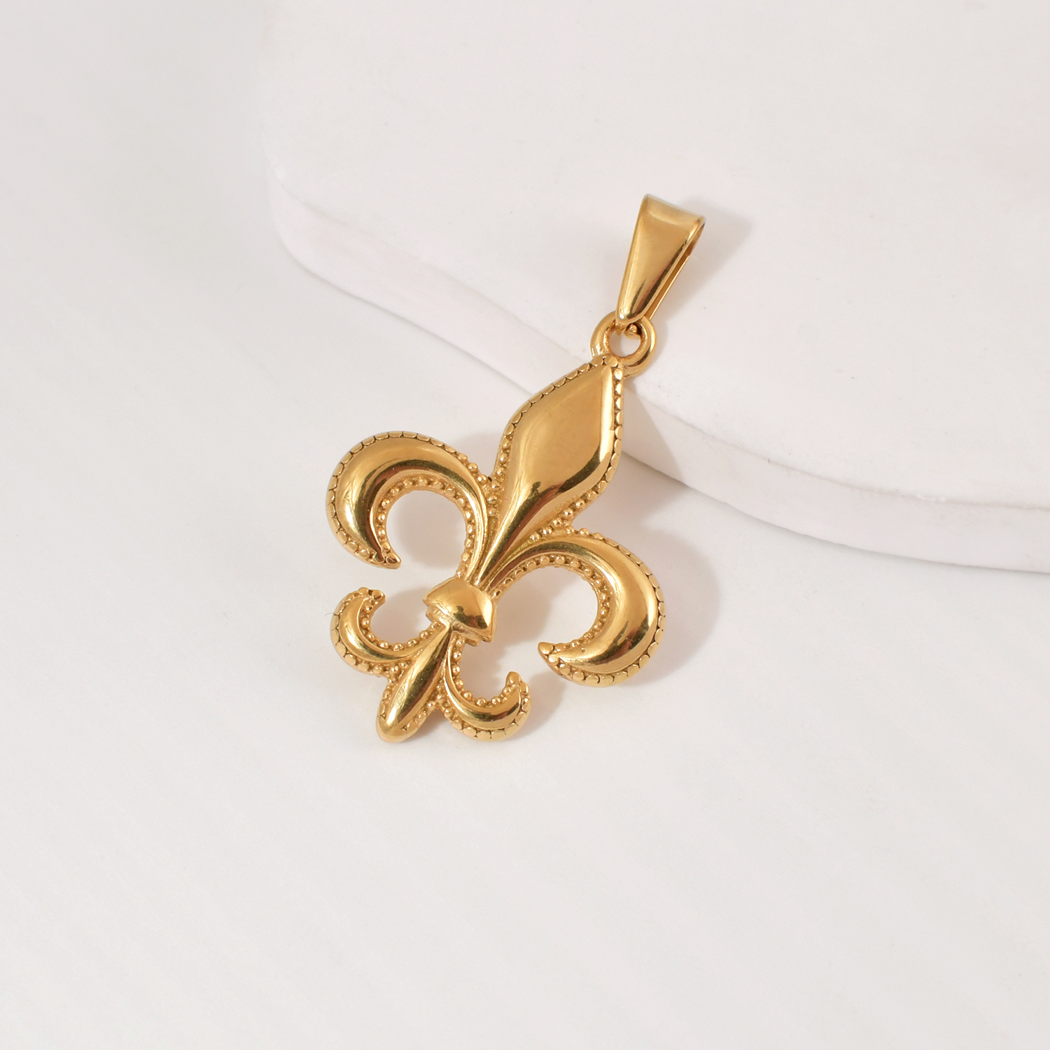 Flower Iris Pendant