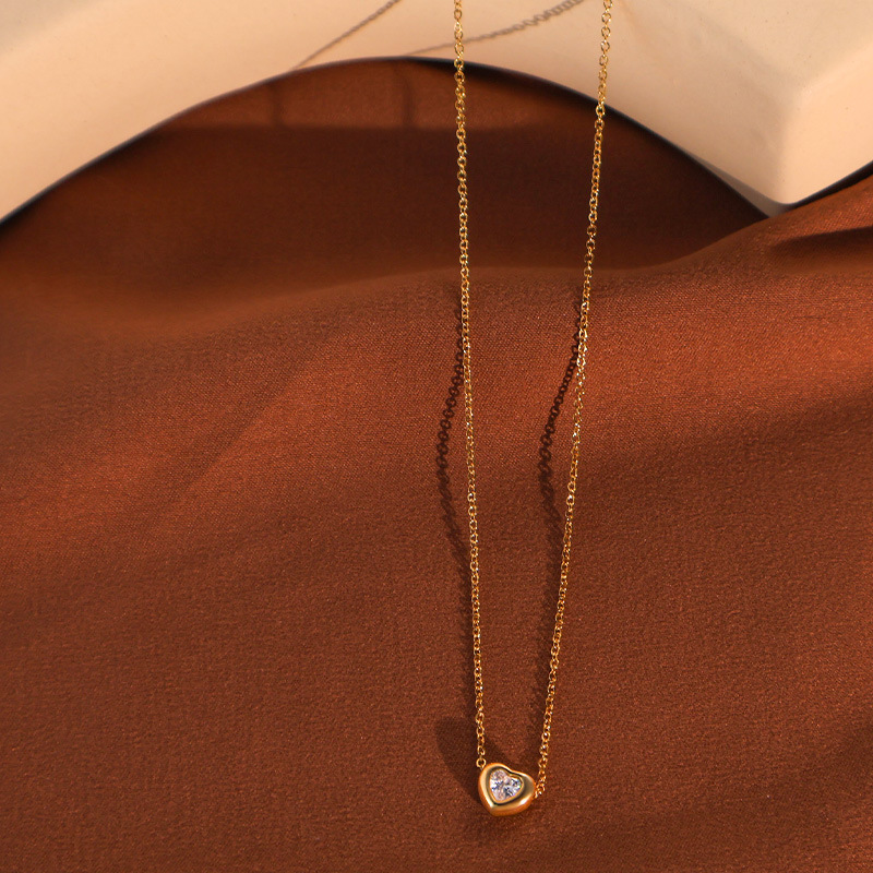 Classic Heart Zircon Necklace