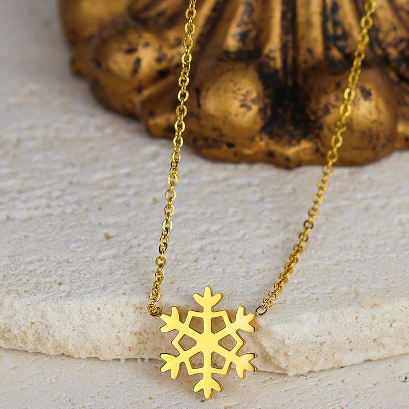 Winter Snow Collar Chain